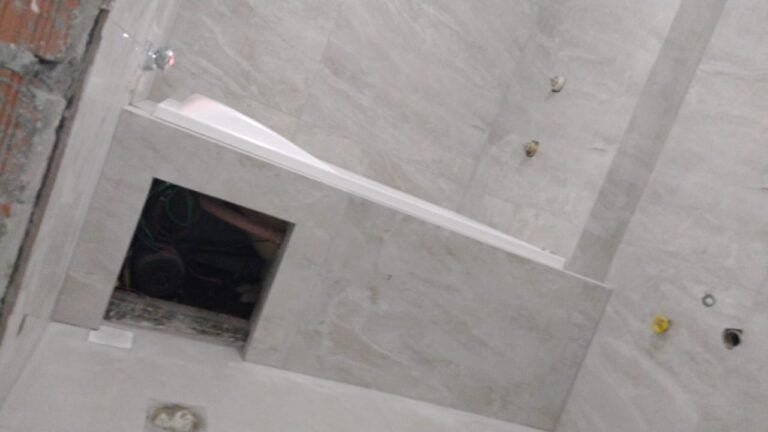 banheiro em mármore